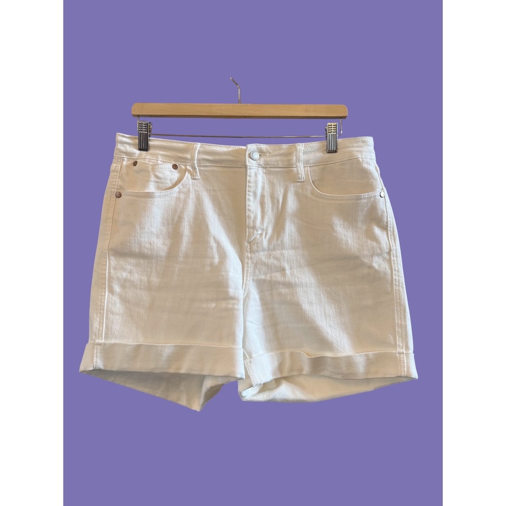 Judy Blue Wmns White Denim Cuffed Jean Shorts Size L Crisp Summer Casual Classic